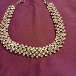 Women's necklace